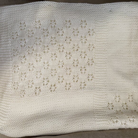 Handmade Crochet Baby Blanket White Soft  43" x 30" - Picture 2 of 5